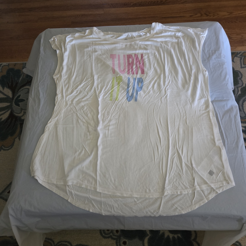 LuLaRoe White Muscle Tee With Loose Fit. Part Of The RISE Collection.